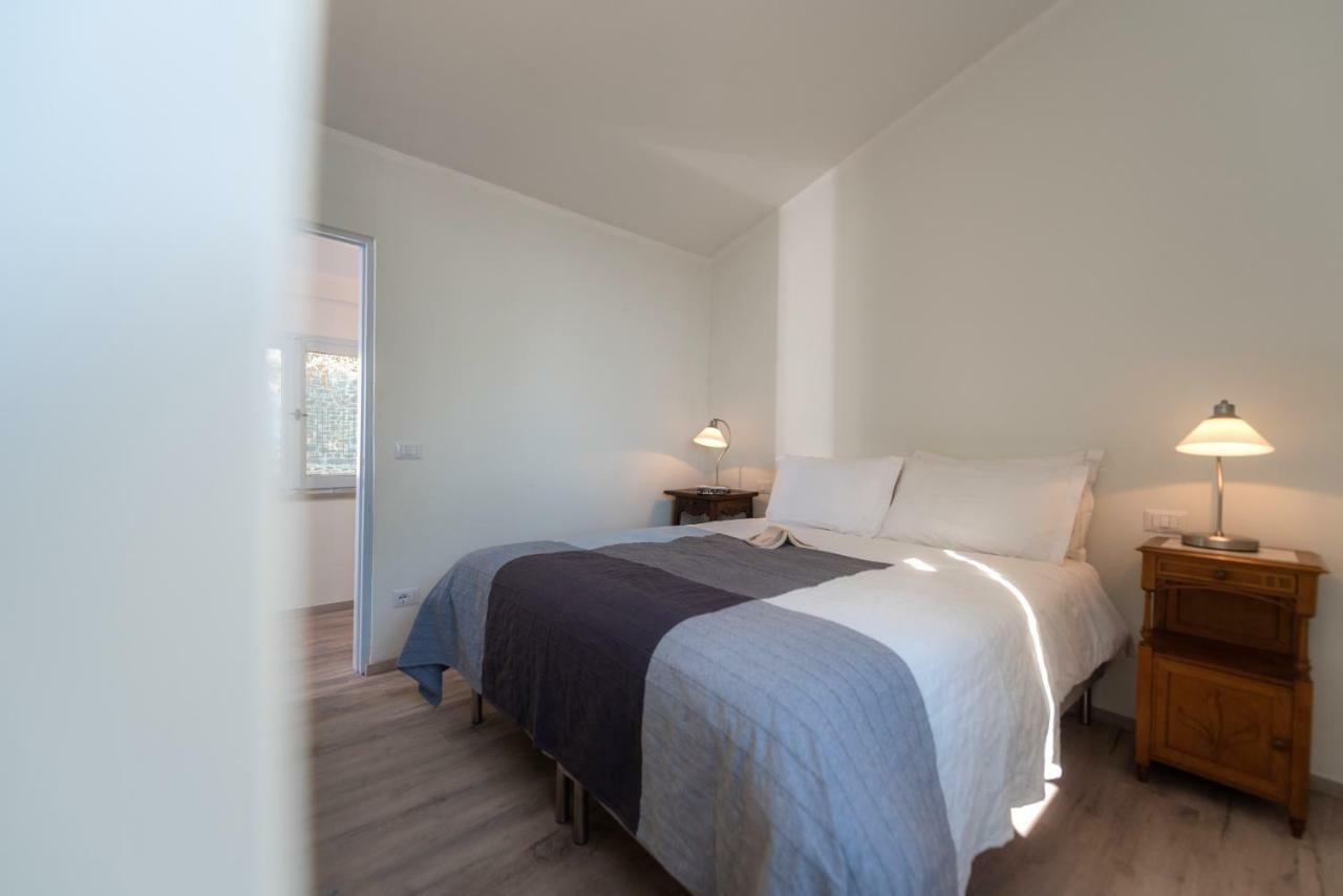 The Loft Lägenhet Monte del Lago Exteriör bild